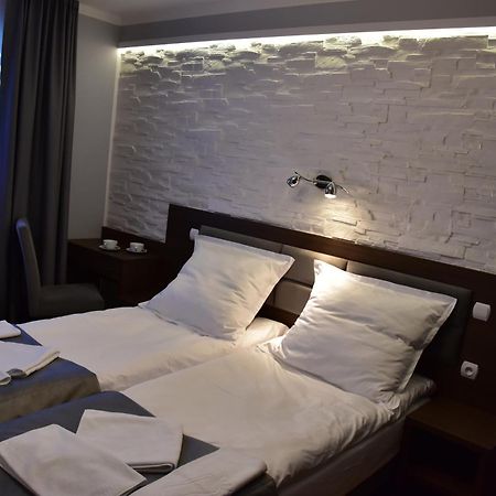 Pokoje Restauracja Lech Strzalkowo Εξωτερικό φωτογραφία