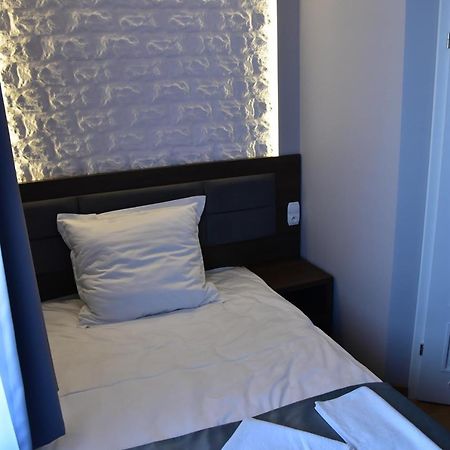 Pokoje Restauracja Lech Strzalkowo Εξωτερικό φωτογραφία